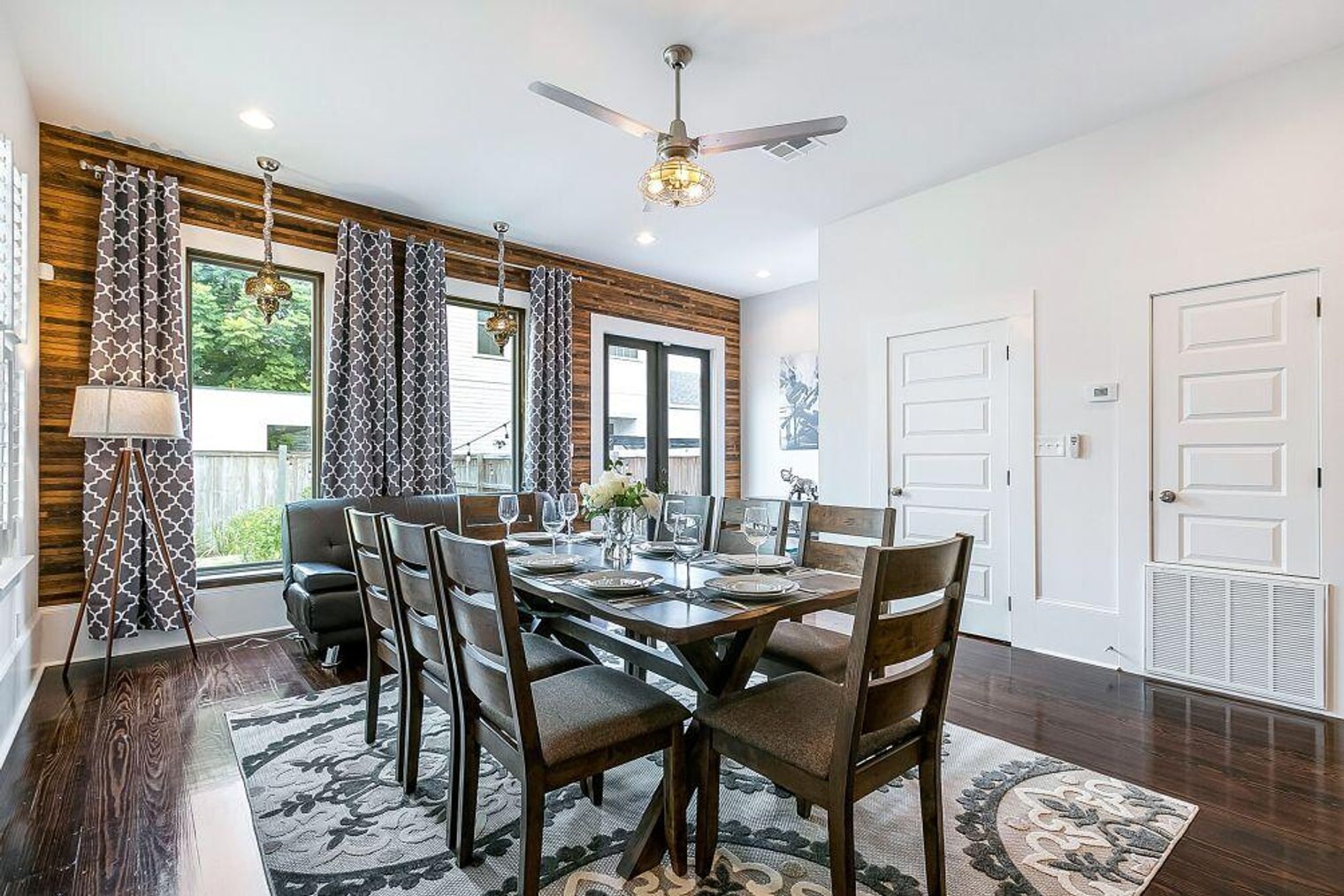 Building Photo - 1512 Baronne St