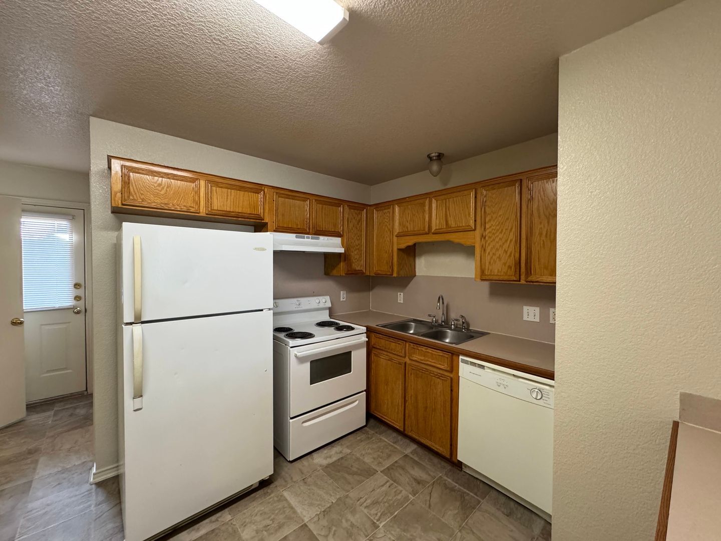 Building Photo - 1602 Aztec Trce