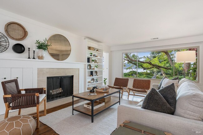 Building Photo - 765 Tiburon Blvd