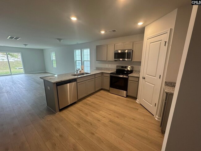 Building Photo - 2040 Armada Rd