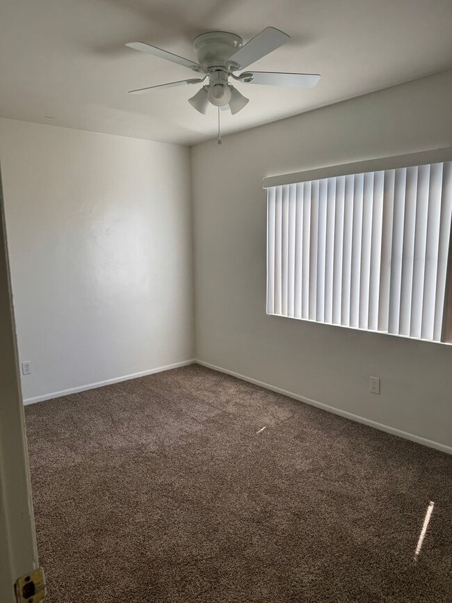 Building Photo - 10535