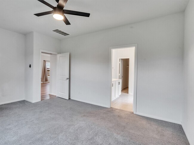 Building Photo - 13305 Dalvay Beach Dr