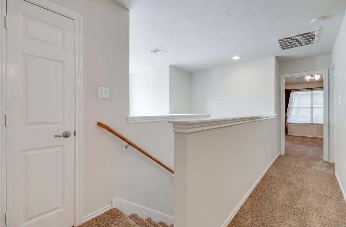 Building Photo - 38 Whitekirk Pl