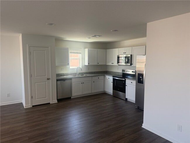 Building Photo - 2423 Vista del Oro
