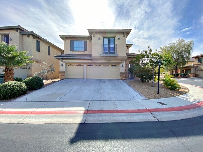 Primary Photo - 4 BEDROOM HOME 3 CAR GARAGE ON A CORNER LO...