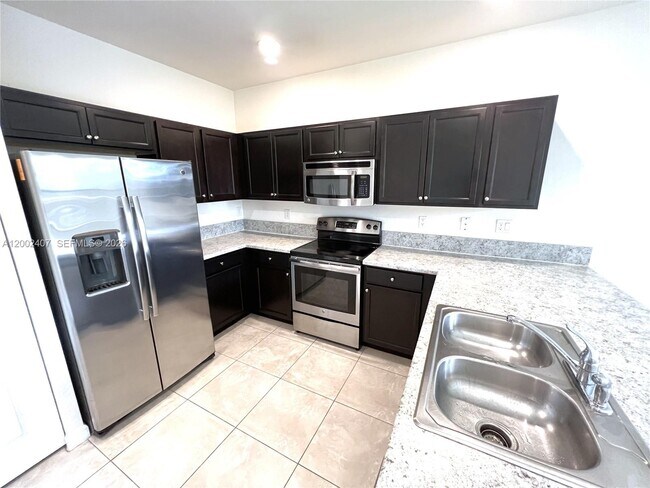 Building Photo - 11498 SW 250th St