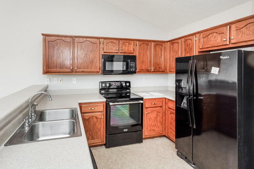 Building Photo - 10894 Carter Ln Cove