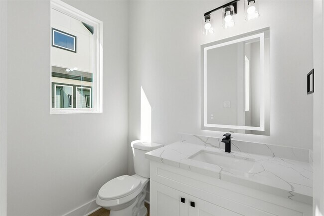 Building Photo - 9403 F Hammerly Boulevard Unit G