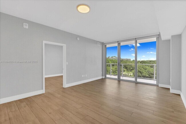 Building Photo - 16385 Biscayne Blvd