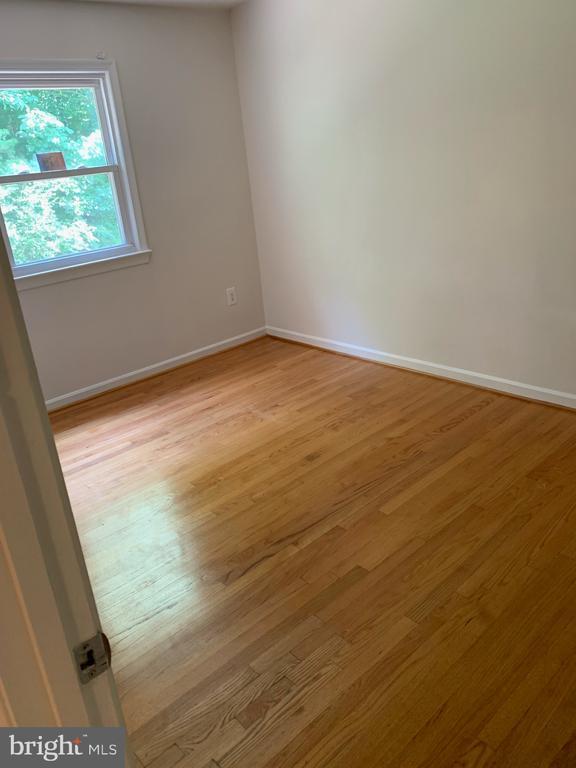 Building Photo - 455 Ridgemore St