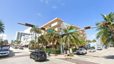 Building Photo - Live in the Heart of South Beach – Spaciou...