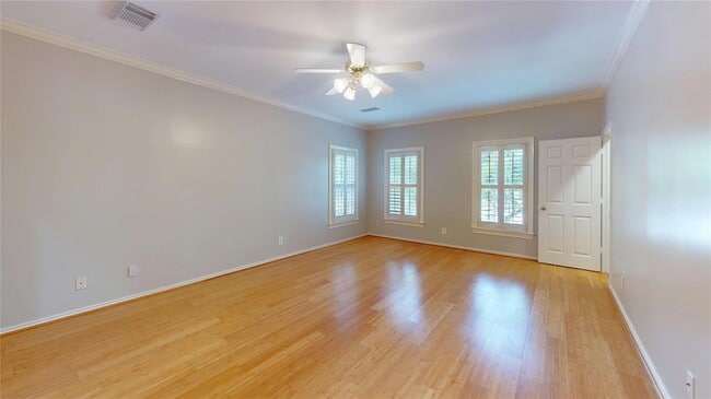 Building Photo - 728 Tirrell St