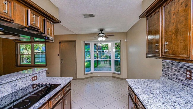 Building Photo - 4819 Marywood Dr