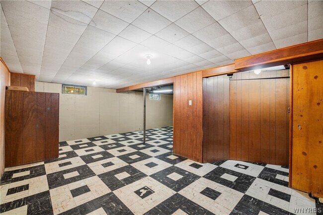 Building Photo - 6 Nokomis Pkwy