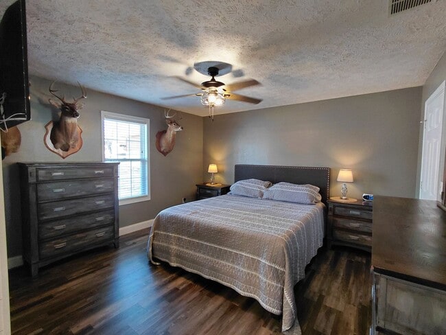 Building Photo - City of Rolla