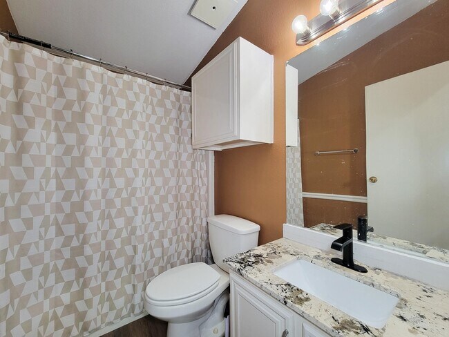 Building Photo - 20284 Forest Woods Ln