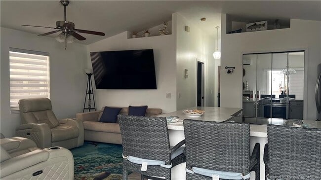 Building Photo - 1077 Nettles Blvd