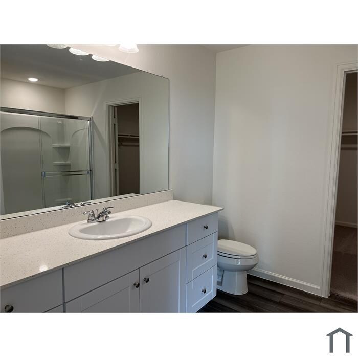 Building Photo - 1073 Long Bay Ct