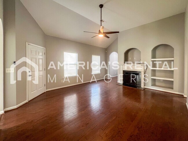 Building Photo - Beautifully Renovated Ranch-Style Home for Rent!!! View with 48 Hours Notice!