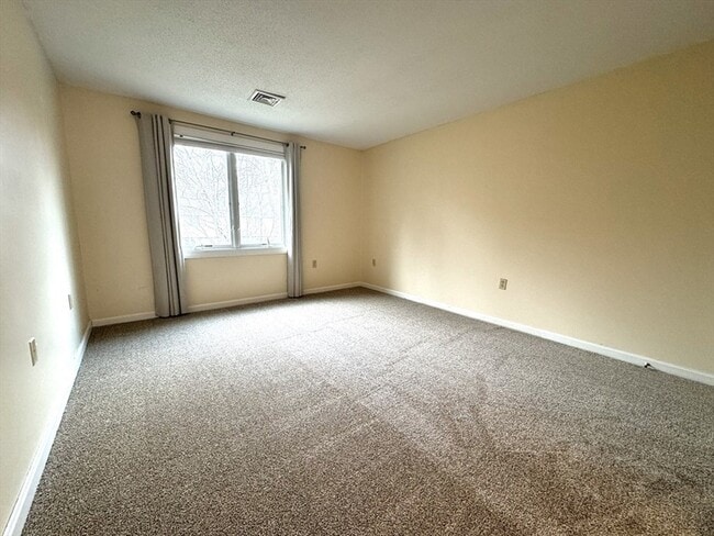 Building Photo - 49 Brickett Hill Cir