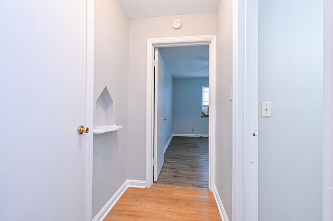 Building Photo - 5541 Montgomery Rd