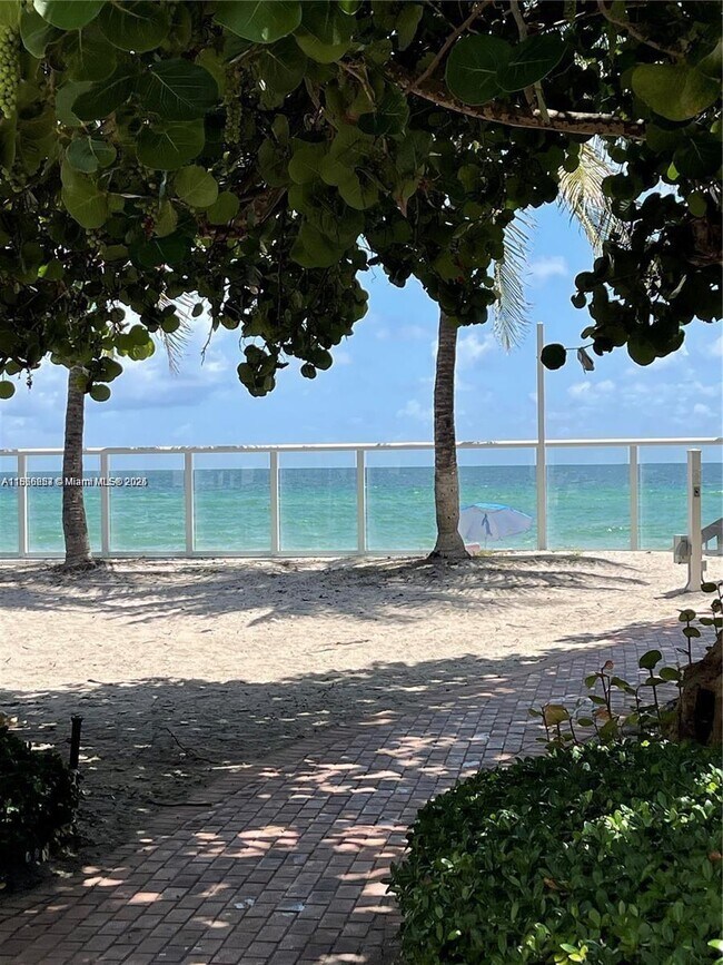 Building Photo - 3001 S Ocean Dr