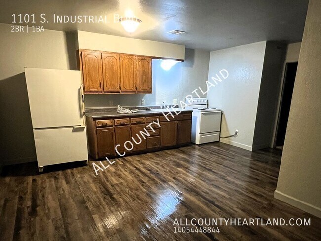 Building Photo - Move-In Special: 2bed/1bath in El Reno!