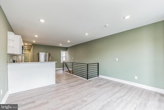 Building Photo - 2824 N 22nd St