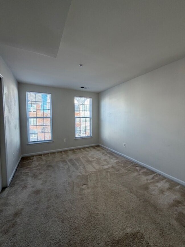 Building Photo - TASKERS CHANCE TOWNHOUSE FOR RENT