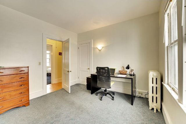 office - 2524 Dupont Ave S