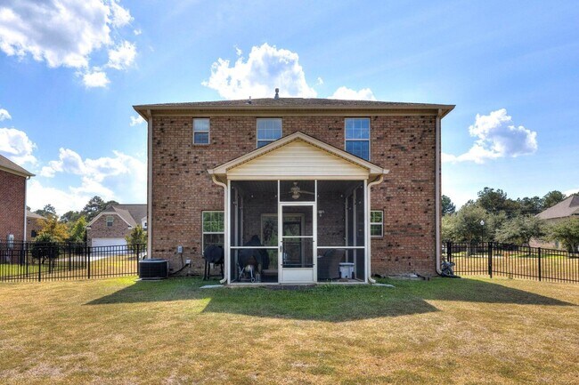 Building Photo - 575 Curlew Cir