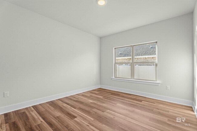 Building Photo - 10464 Winning Colors Trl