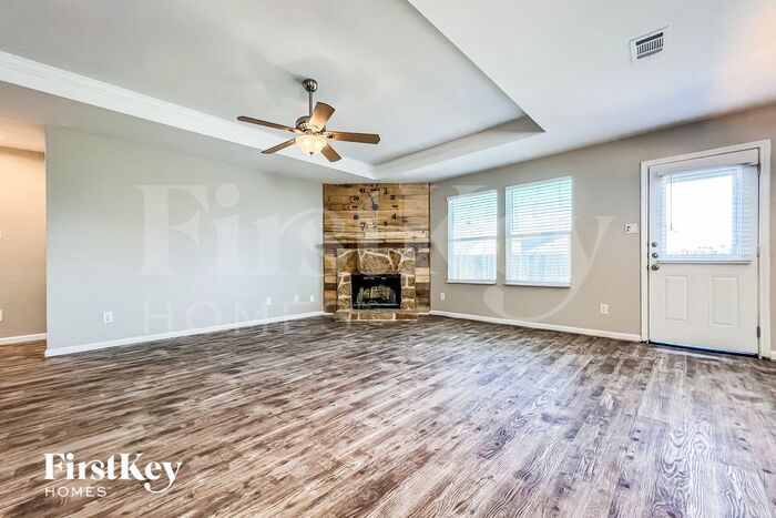 Building Photo - 128 Abelia Dr
