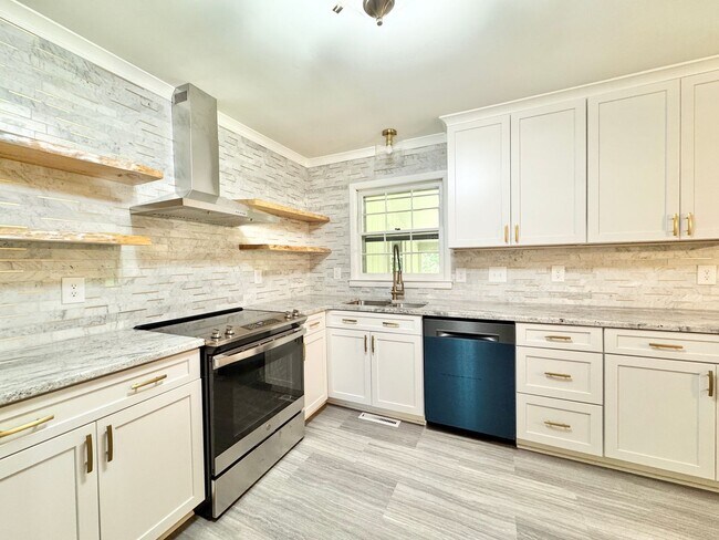 Building Photo - Adorable 3 Bed/2 Bath Off N Holden/Westridge