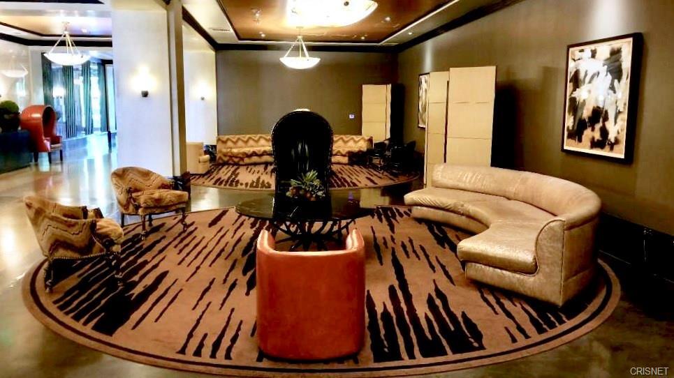 Guest Lobby - 849 S Broadway