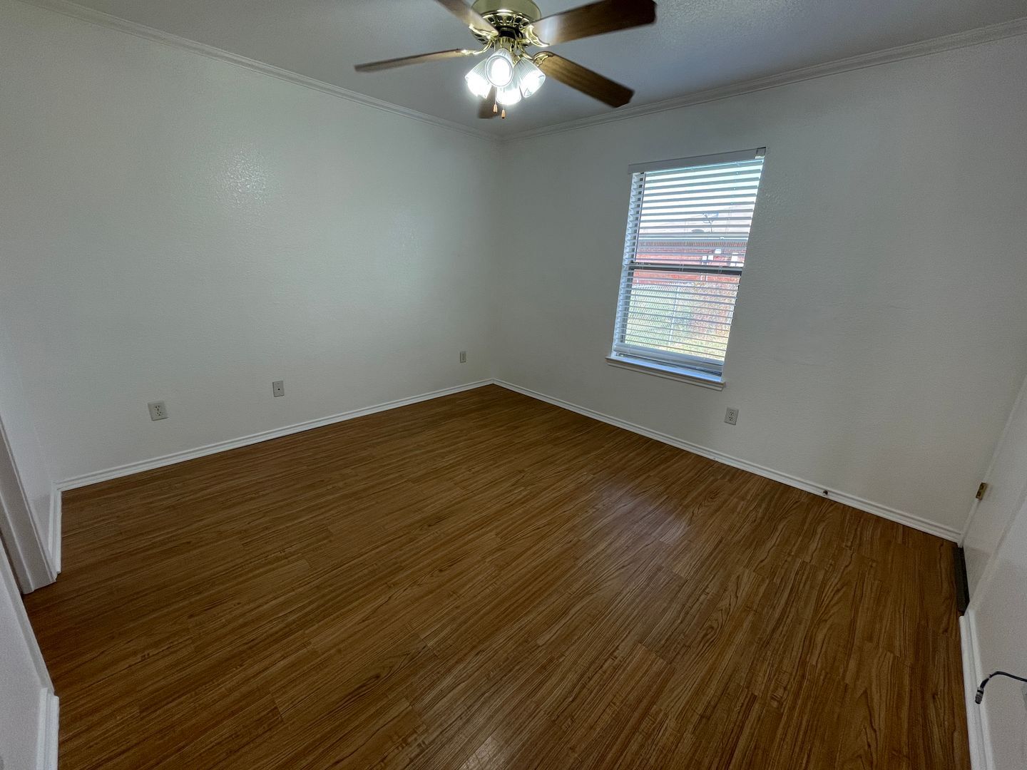 Building Photo - 2801 Alma Dr