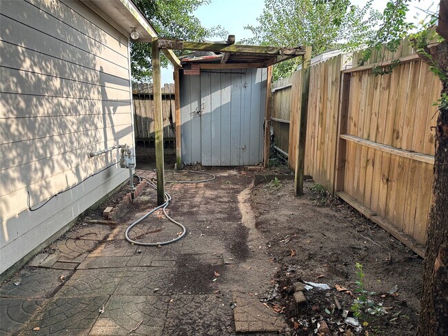 Building Photo - 5434 Cherie Crest Ct