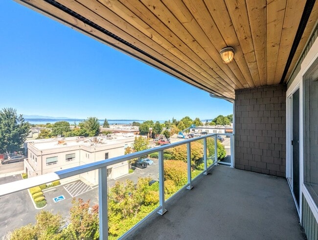 Building Photo - 2bd/1ba Edmonds Condo