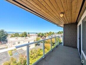 Building Photo - 2Bd/1Ba Edmonds Condo
