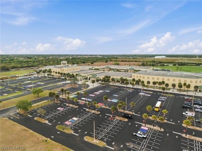 Building Photo - 2224 Dragonfruit Wy