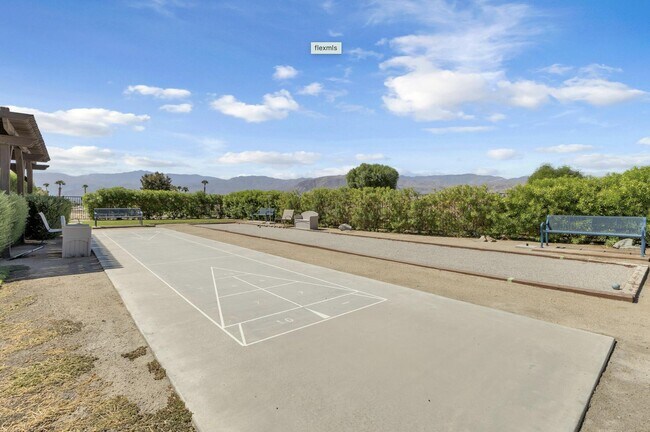 Building Photo - 2211 Via Calderia