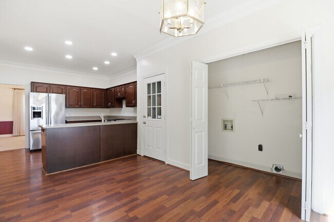 Building Photo - Wilmington Island Home for Lease