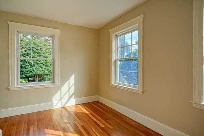 Building Photo - 71 Church St