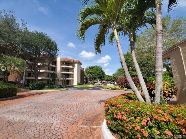 Building Photo - 10451 W Broward Blvd