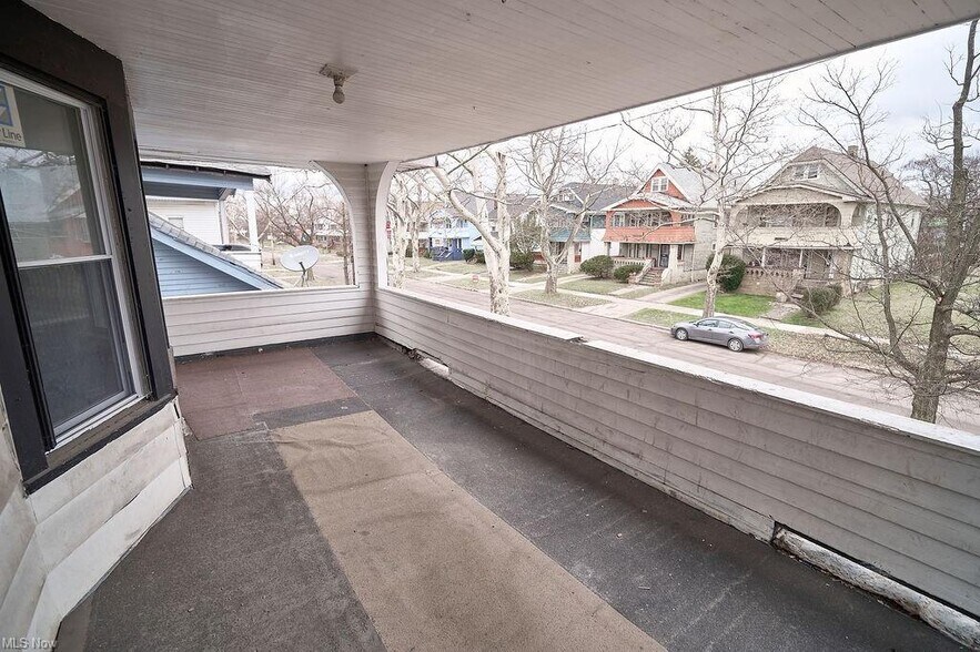 Building Photo - 3652 E 151st St