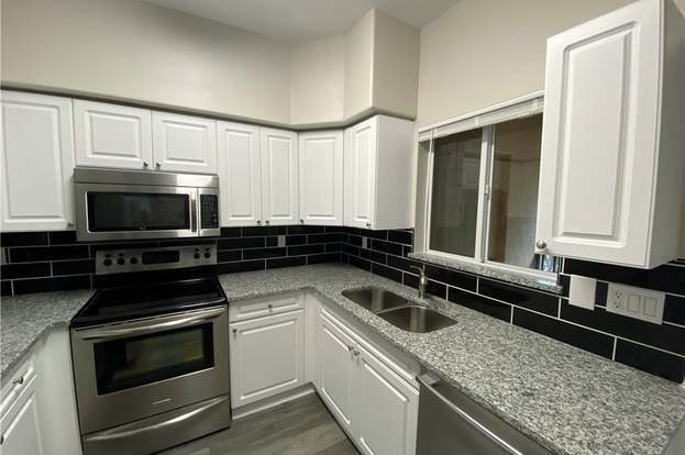 Building Photo - 4154 Castilla Circle