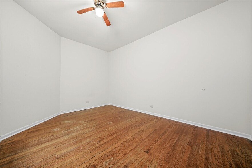 Building Photo - 2323 N Kedzie Blvd