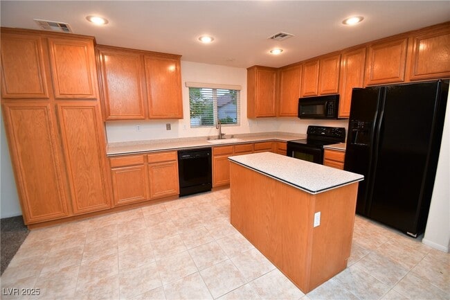 Building Photo - 11227 Andreola Ct