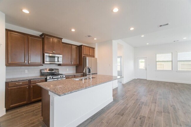 Building Photo - 17723 Tree of Heaven