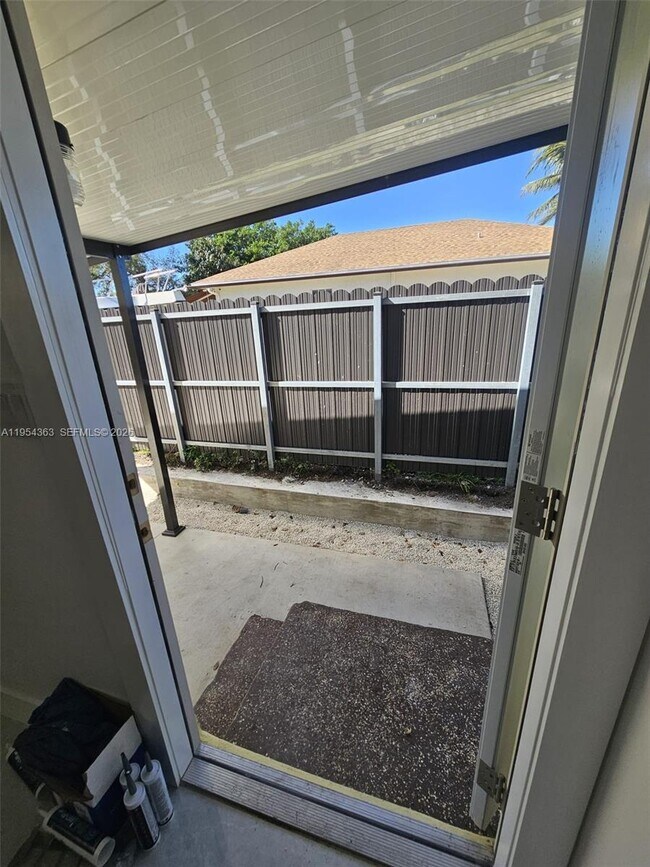 Building Photo - 1148 NW 100th St